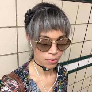 Meet your Posher, Keila